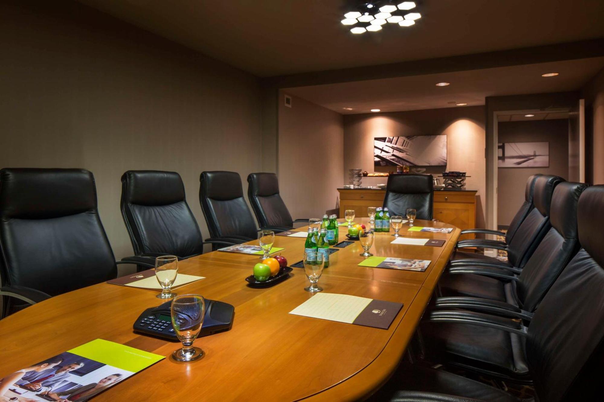 Doubletree By Hilton Newark-Fremont Otel Dış mekan fotoğraf