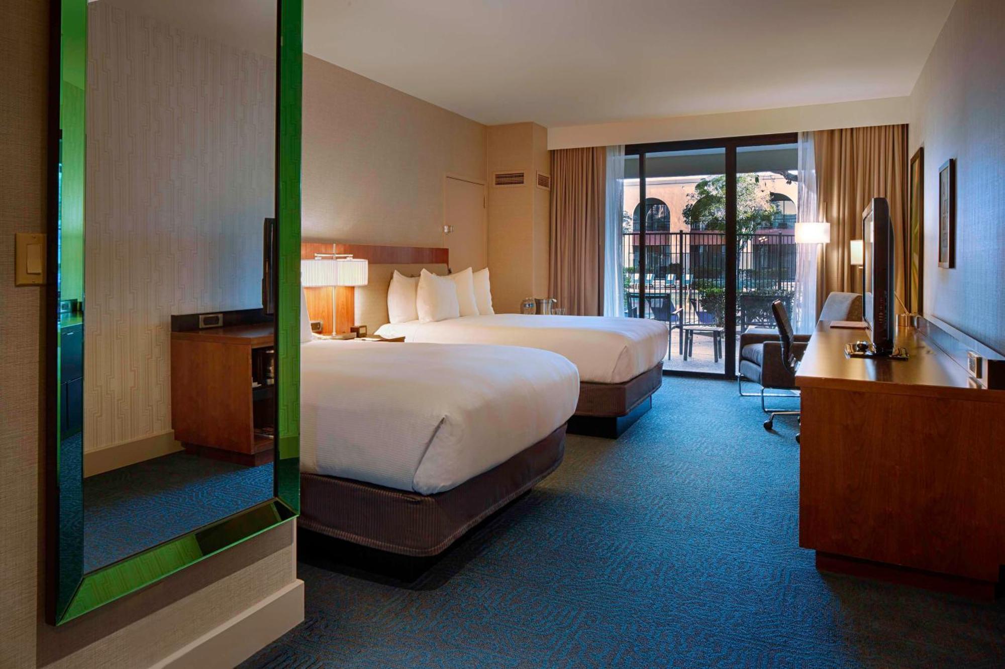 Doubletree By Hilton Newark-Fremont Otel Dış mekan fotoğraf